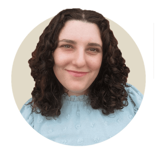 Shoshana Fishbein (Photo)